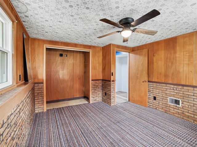 1825 Oak Park Drive, Muskegon, MI 49442