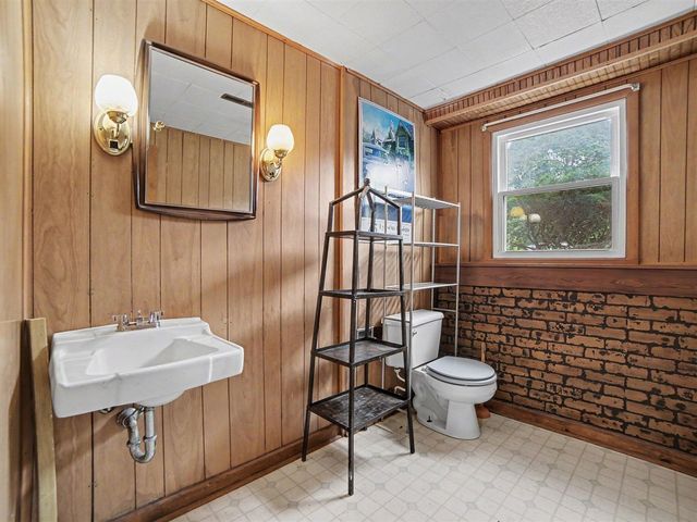 1825 Oak Park Drive, Muskegon, MI 49442