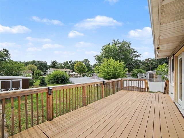 1825 Oak Park Drive, Muskegon, MI 49442