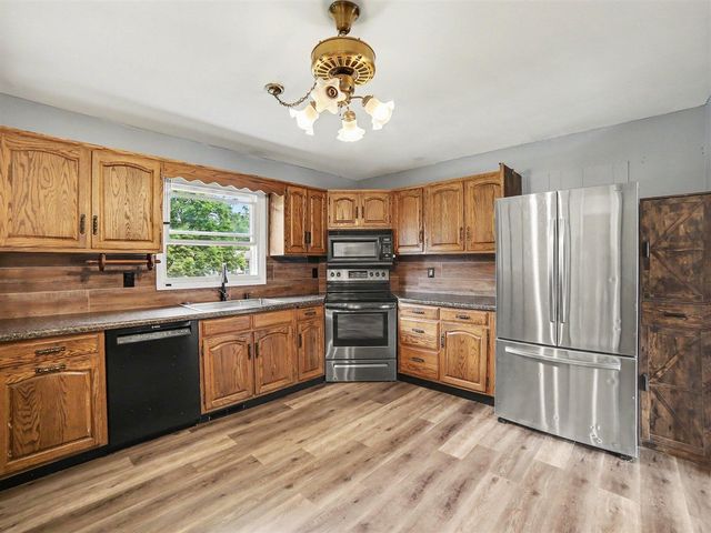 1825 Oak Park Drive, Muskegon, MI 49442