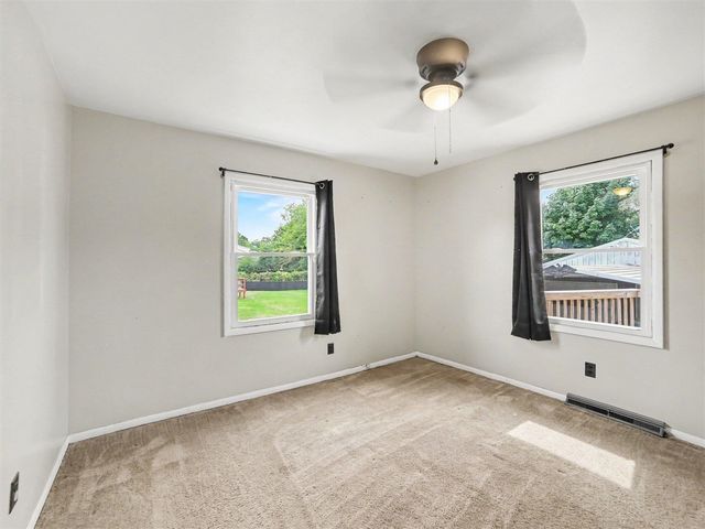 1825 Oak Park Drive, Muskegon, MI 49442