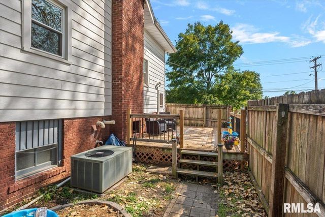 3501 W Iles Avenue, Springfield, IL 62711