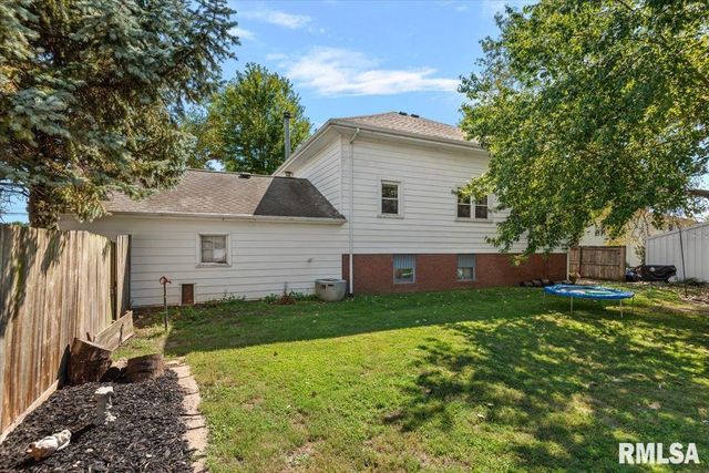 3501 W Iles Avenue, Springfield, IL 62711