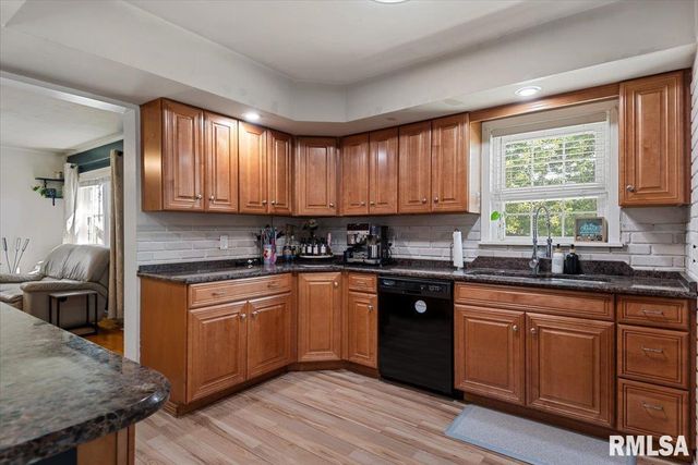 3501 W Iles Avenue, Springfield, IL 62711