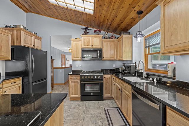 26423 S Wind Lake ROAD, Wind Lake, WI 53185