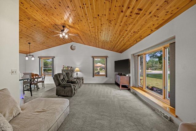26423 S Wind Lake ROAD, Wind Lake, WI 53185