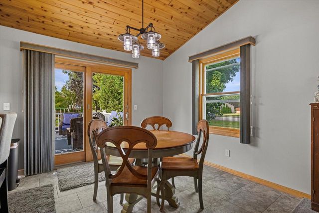 26423 S Wind Lake ROAD, Wind Lake, WI 53185