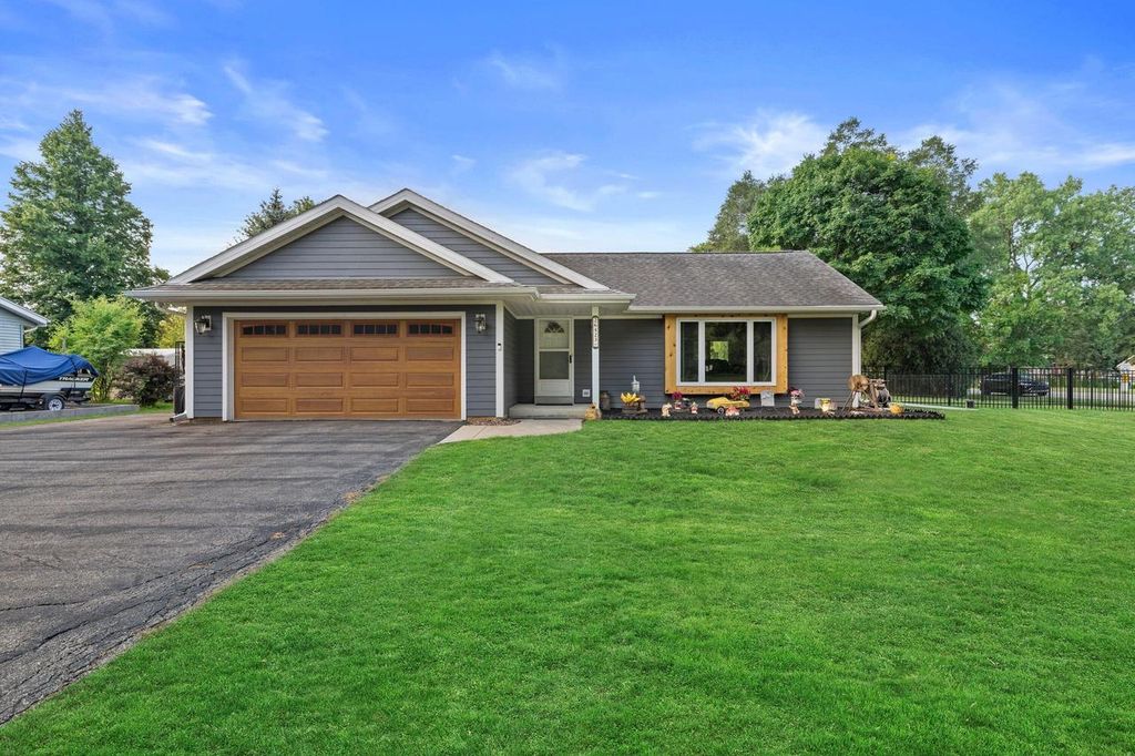 26423 S Wind Lake ROAD, Wind Lake, WI 53185