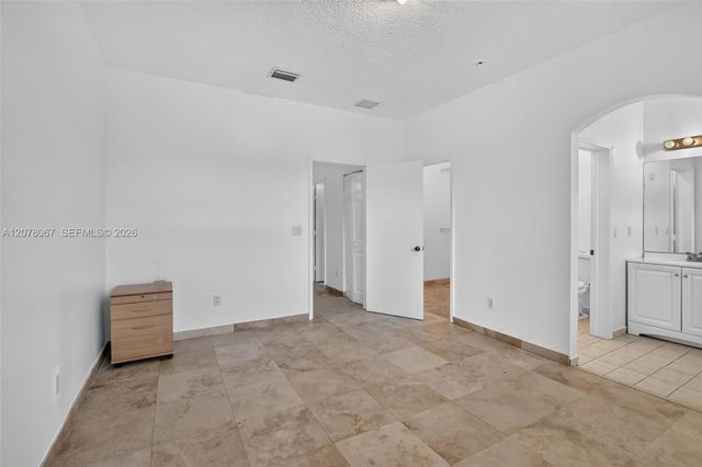 4927 N Harbor Isles Drive 205, Dania Beach, FL 33312