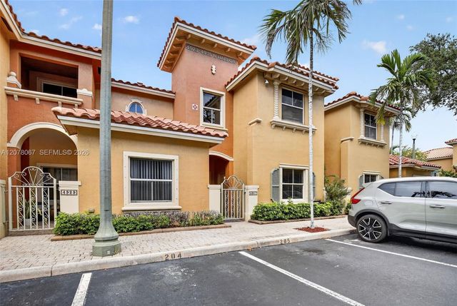 4927 N Harbor Isles Drive 205, Dania Beach, FL 33312