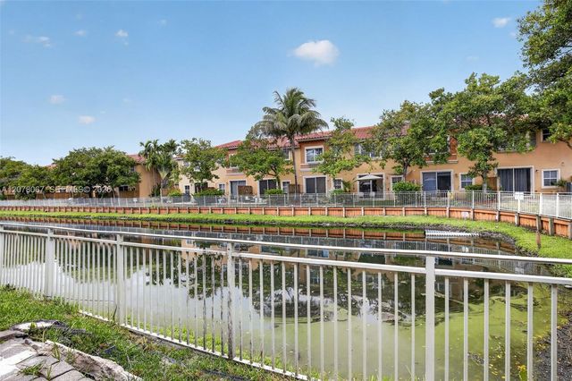 4927 N Harbor Isles Drive 205, Dania Beach, FL 33312