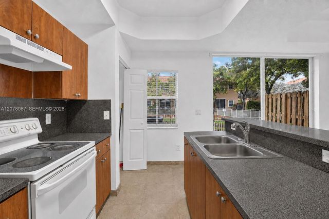 4927 N Harbor Isles Drive 205, Dania Beach, FL 33312