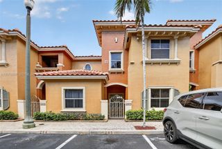 4927 N Harbor Isles Drive 205, Dania Beach, FL 33312