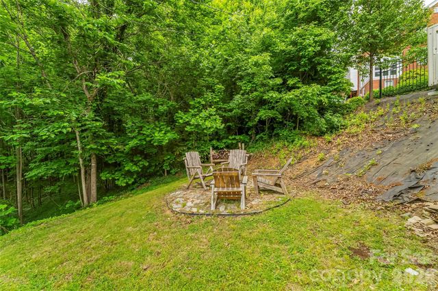 9 Crescent Drive, Marion, NC 28752