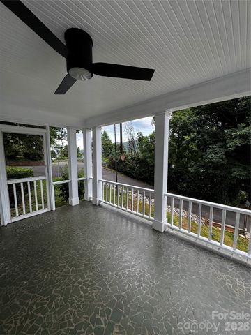 9 Crescent Drive, Marion, NC 28752