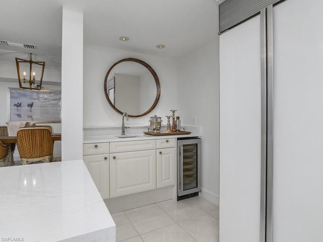 4021 Gulf Shore BLVD N 1103, Naples, FL 34103