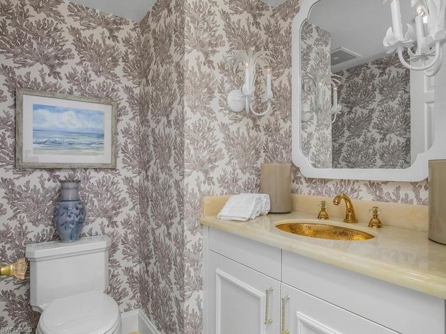 4021 Gulf Shore BLVD N 1103, Naples, FL 34103