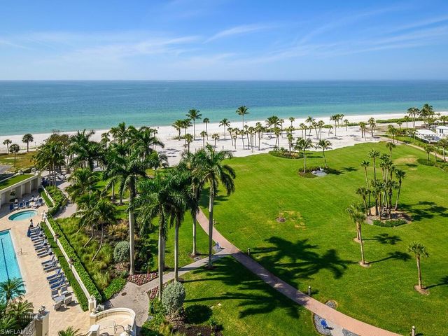 4021 Gulf Shore BLVD N 1103, Naples, FL 34103