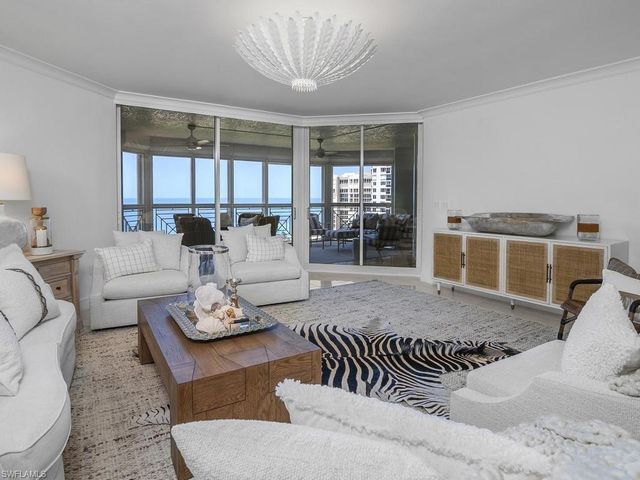 4021 Gulf Shore BLVD N 1103, Naples, FL 34103