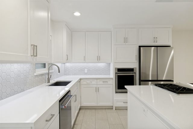 8029 Claremont Drive, Dallas, TX 75228