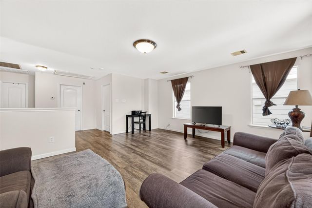18902 Remington Park Drive, Houston, TX 77073