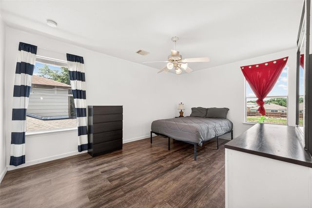 18902 Remington Park Drive, Houston, TX 77073