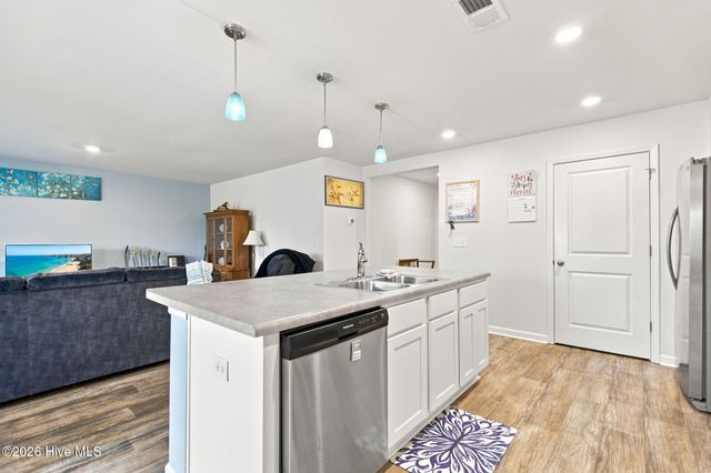 636 Avington Lane NE 1032, Leland, NC 28451