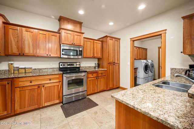 4453 Greenchain LOOP, APT 9, Coeur D'alene, ID 83814