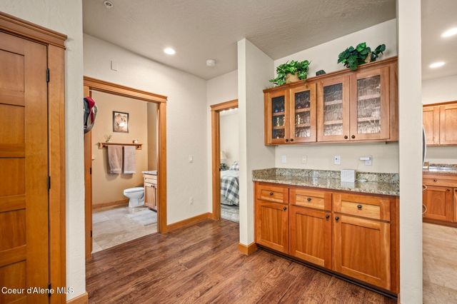 4453 Greenchain LOOP, APT 9, Coeur D'alene, ID 83814