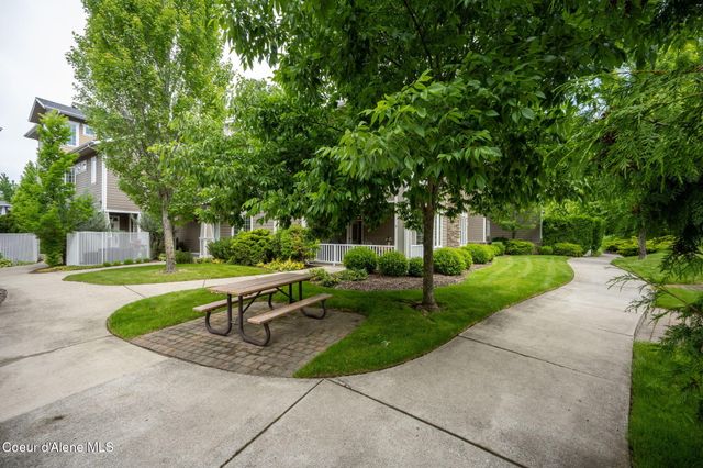 4453 Greenchain LOOP, APT 9, Coeur D'alene, ID 83814