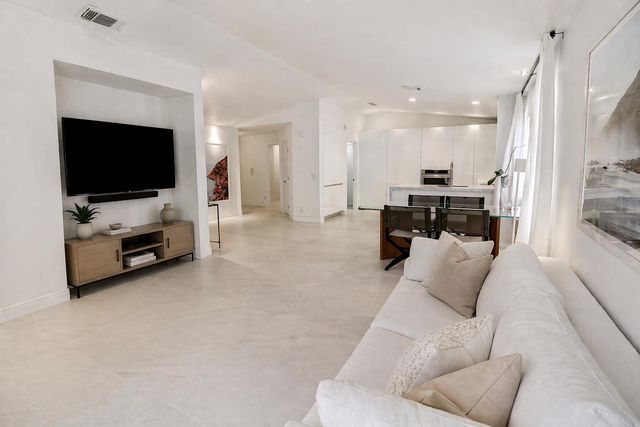 5563 NW 125th Terrace, Coral Springs, FL 33076