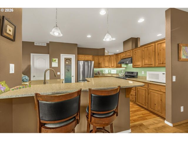 955 Se RIVER VIEW Ln, Waldport, OR 97394