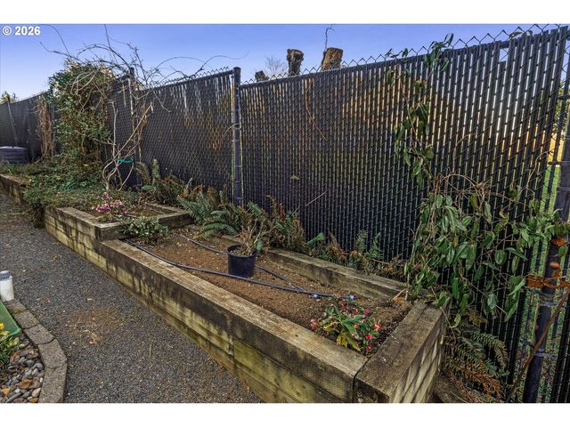 955 Se RIVER VIEW Ln, Waldport, OR 97394