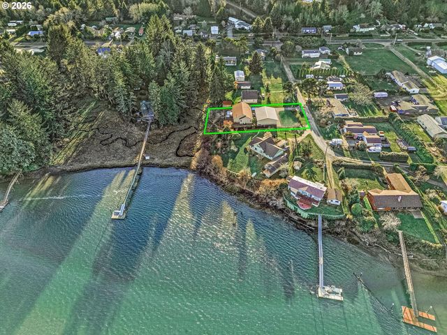 955 Se RIVER VIEW Ln, Waldport, OR 97394