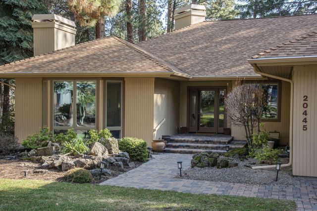 20445 Steamboat Court, Bend, OR 97702