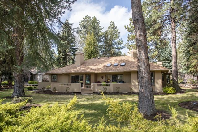 20445 Steamboat Court, Bend, OR 97702