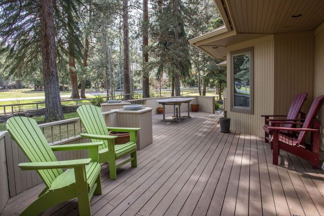 20445 Steamboat Court, Bend, OR 97702