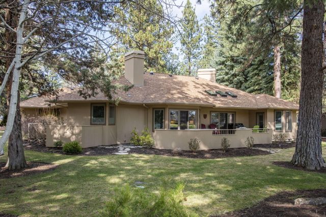 20445 Steamboat Court, Bend, OR 97702