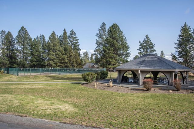 20445 Steamboat Court, Bend, OR 97702