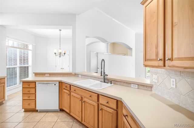 8725 Carillion Place, Montgomery, AL 36117