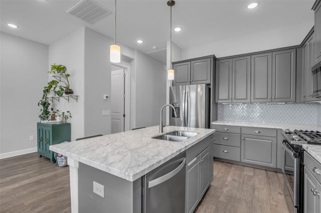 5118 Pine Reach Drive, Houston, TX 77018