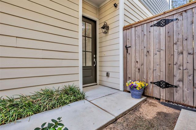 5118 Pine Reach Drive, Houston, TX 77018