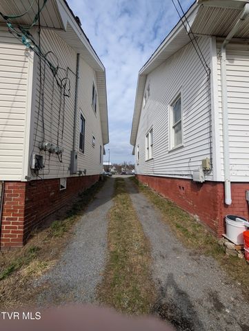 1113 East Center Street, Kingsport, TN 37660
