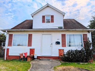1113 East Center Street, Kingsport, TN 37660