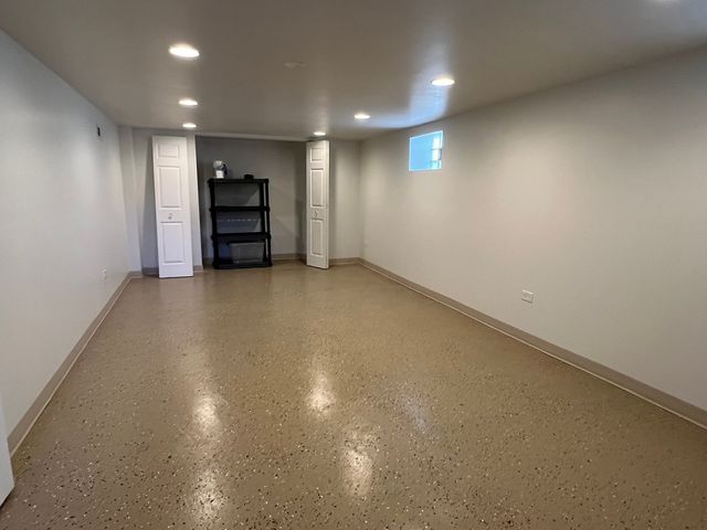 7324 W Myrtle Avenue, Chicago, IL 60631