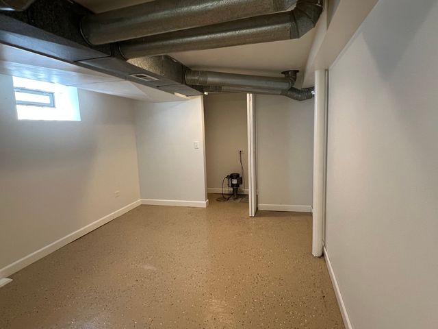 7324 W Myrtle Avenue, Chicago, IL 60631