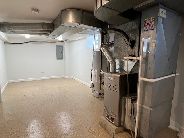 7324 W Myrtle Avenue, Chicago, IL 60631