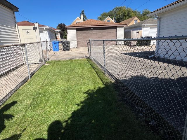 7324 W Myrtle Avenue, Chicago, IL 60631