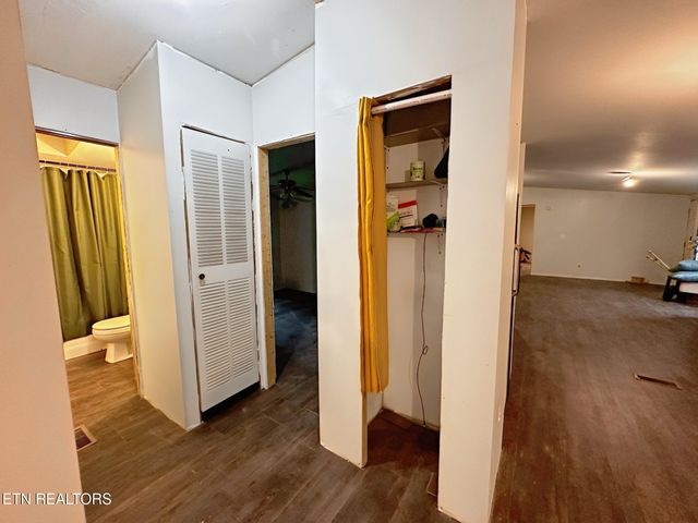 2065 Waldens Creek Rd, Sevierville, TN 37862