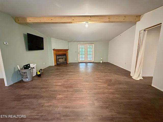 2065 Waldens Creek Rd, Sevierville, TN 37862